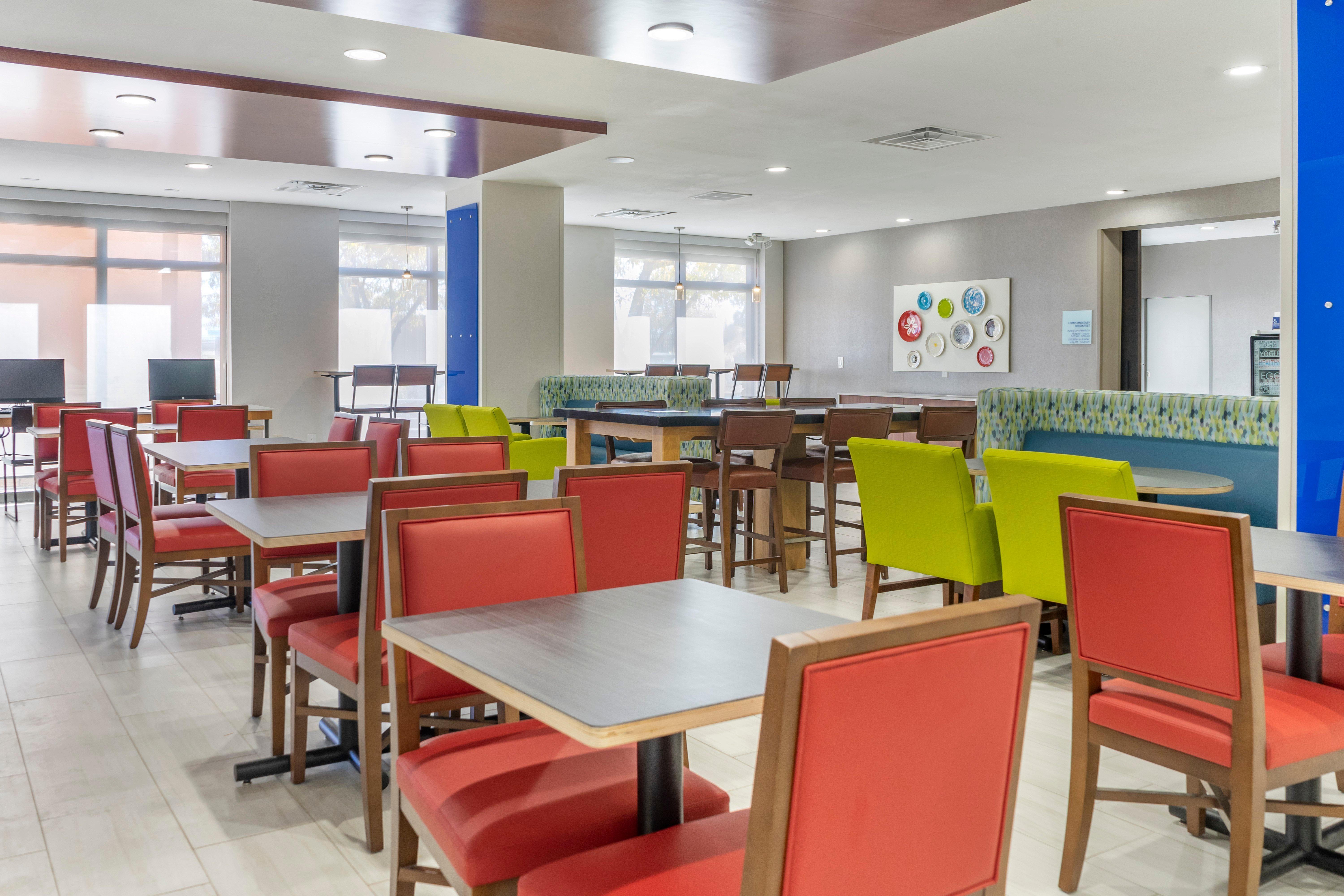 Holiday Inn Express Hotel & Suites Albuquerque Midtown By Ihg Kültér fotó